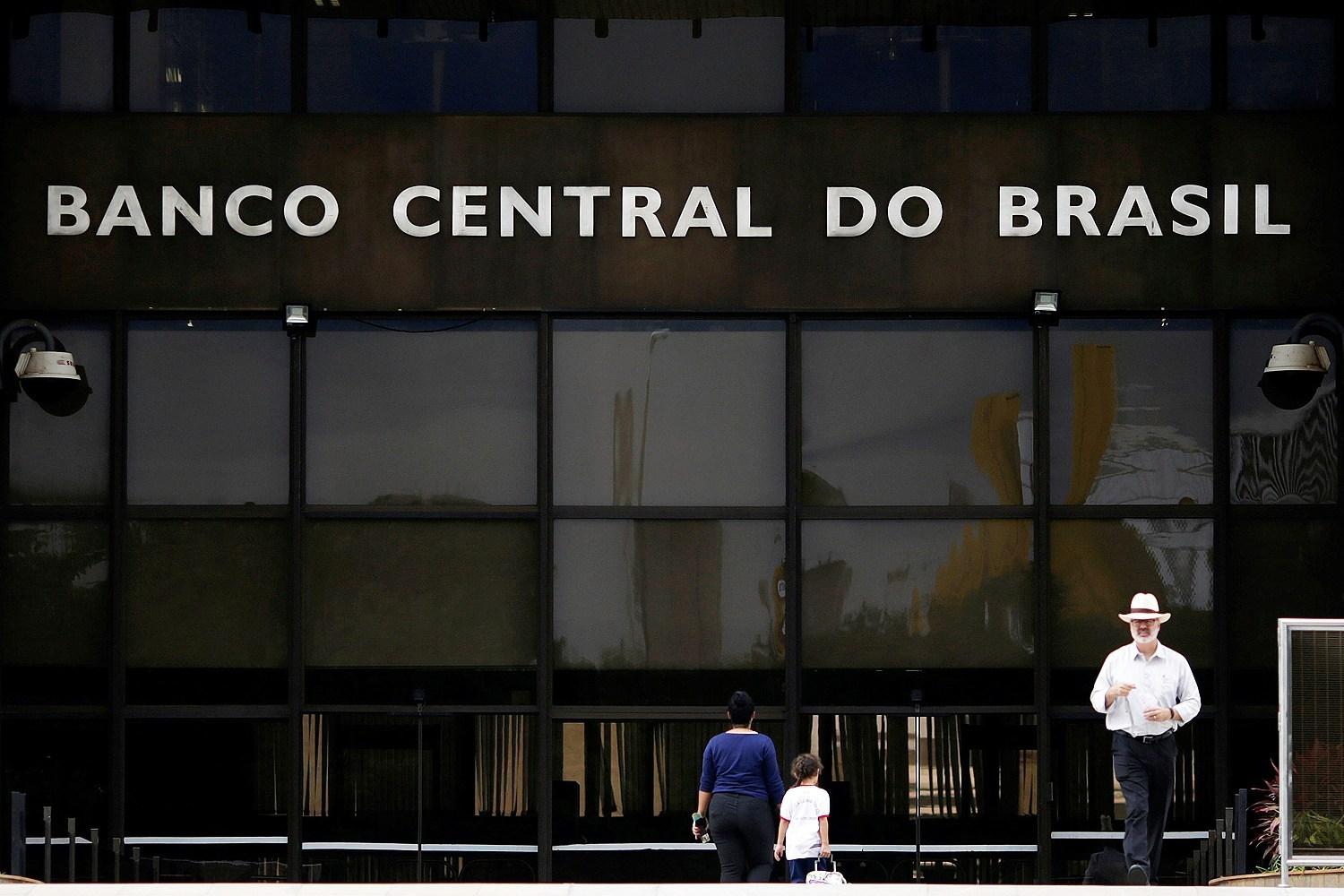 Pela 4° vez consecutiva, Banco Central mantém Selic em menor nível da história