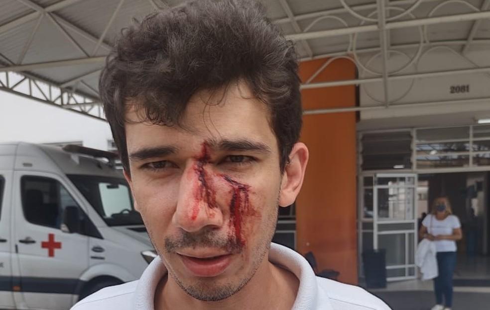 Curitiba: Funcionário de mercado é agredido com skate após pedir para cliente colocar máscara