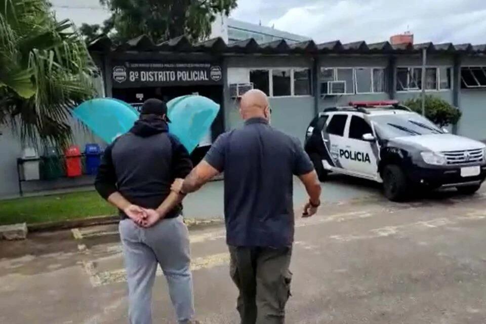 Curitiba: Motorista preso por dirigir seminu admite que parava mulheres, mas apenas para pedir informações