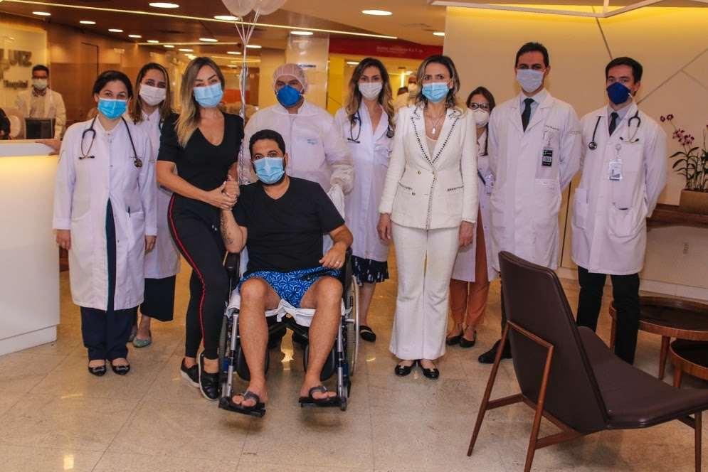 Edson, da dupla com Hudson, deixa o hospital após Covid-19