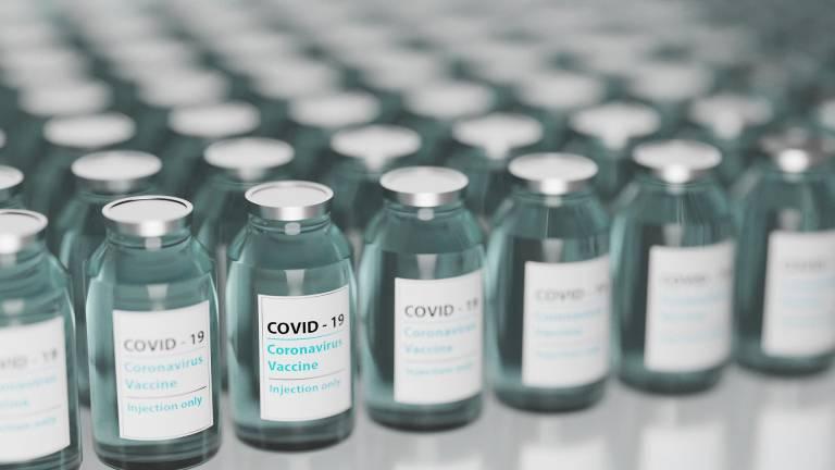 Governo assina compra de vacinas contra Covid-19 com Janssen e Pfizer, somando 138 milhões de doses