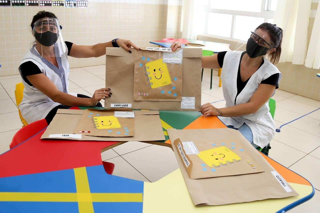 Maringá faz entrega de de mais atividades para nossos alunos do infantil 0 até o 5º ano