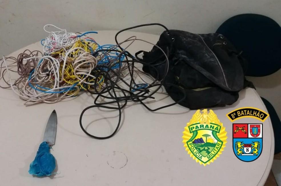 Em Paranavaí, homem furta fiação de casa e finge estar dormindo para disfarçar crime