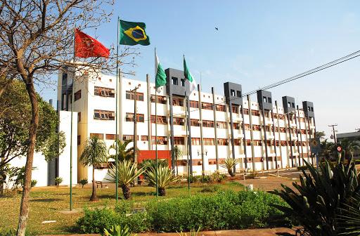HU de Londrina segue com UTI superlotada de pacientes com Covid-19 e 60 aguardam na fila de espera