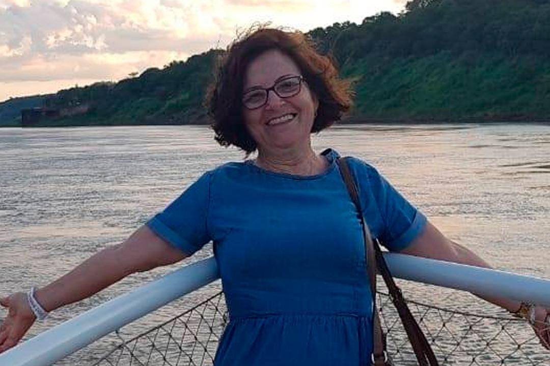 Mulher morre em Umuarama após ser atropelada pelo próprio carro