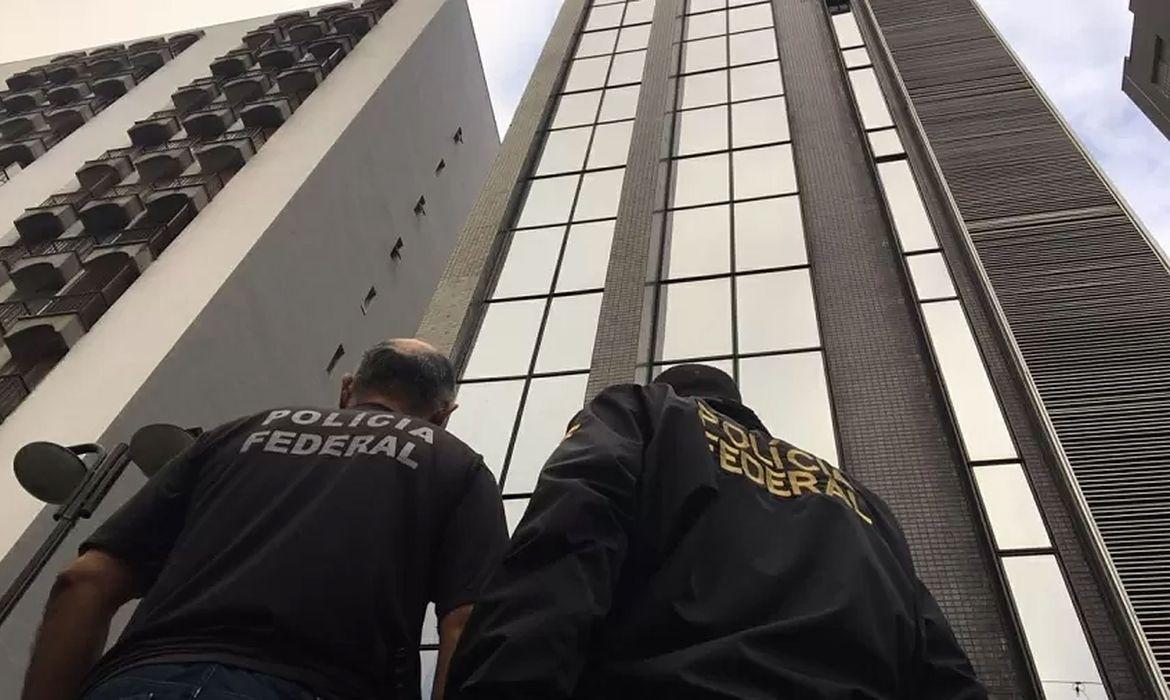 Operação da PF contra rede de tráfico de mulheres, realiza busca e apreensão em Foz do Iguaçu