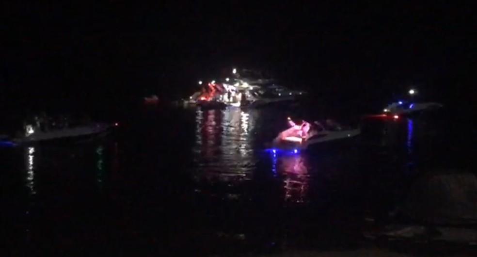 Prainhas de Porto Rico registram lanchas com música alta, mesmo com o acesso fechado