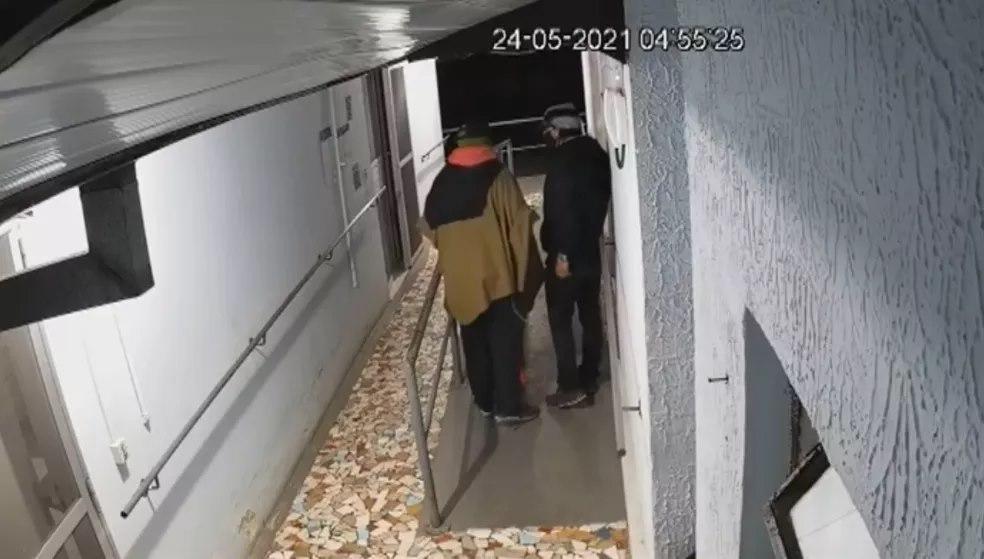 Em São José dos Pinhais, homens prendem funcionárias em banheiro e assaltam casa de repouso