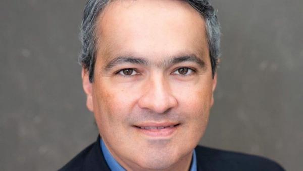 Médico de 44 anos, sem comorbidades e já vacinado, morre em Curitiba por Covid-19