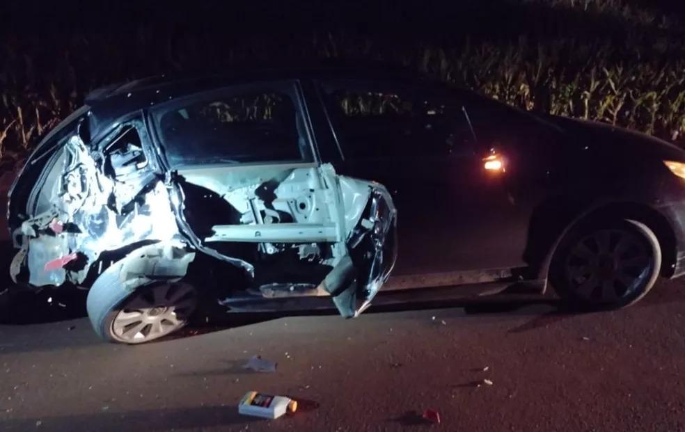 Mulher morre atropelada por caminhão enquanto empurrava carro sem combustível, em Toledo