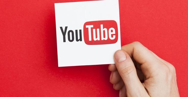 Menina de 11 anos foge de casa para conhecer youtuber, em Londrina