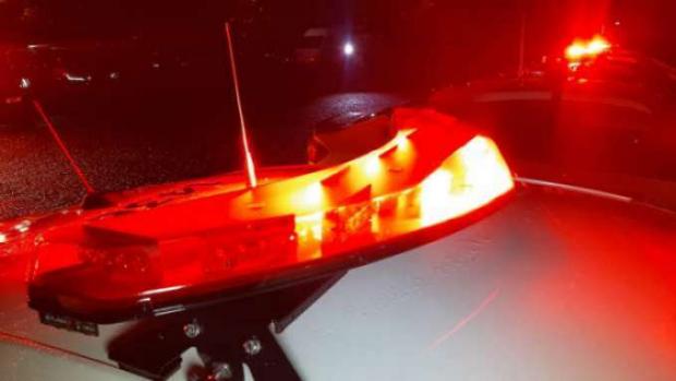 Mulher chega em casa e encontra a irmã assassinada