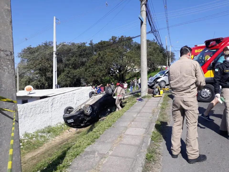 Vó e neta são atropeladas em acidente que envolveu motorista sem CNH, em Curitiba