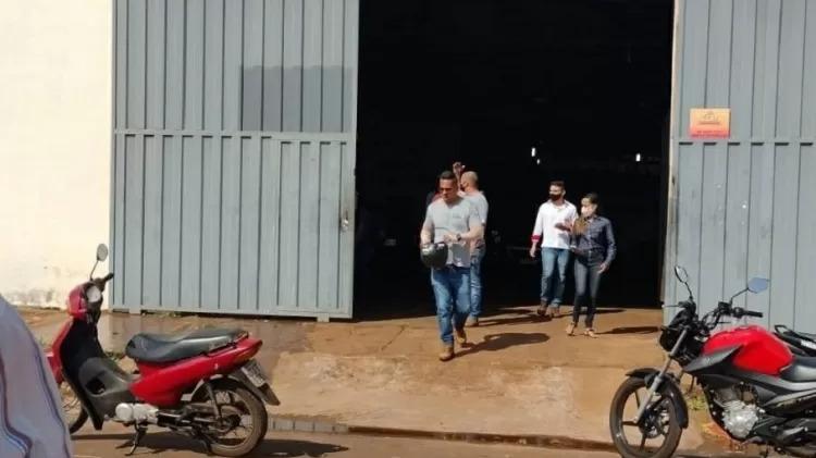 Homem perde pai e irmão com covid-19 e mata casal que os teria infectado