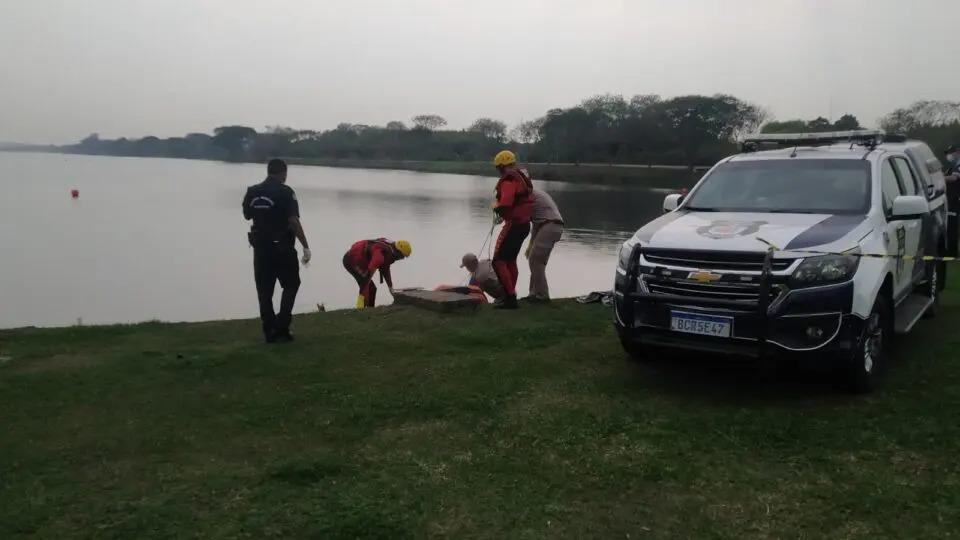 Corpo de mulher é encontrado em espaço de treino de canoagem, em parque de Curitiba