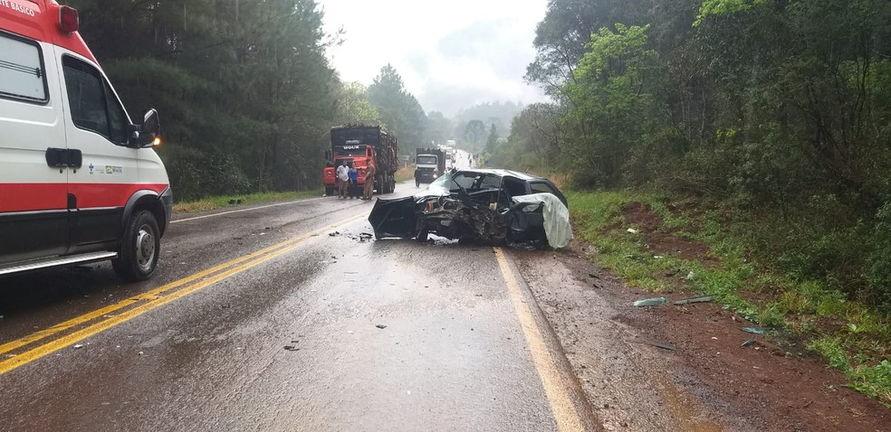 Pai presencia acidente de carro e tenta socorrer o filho de 1 ano, em Biturana, sul do estado