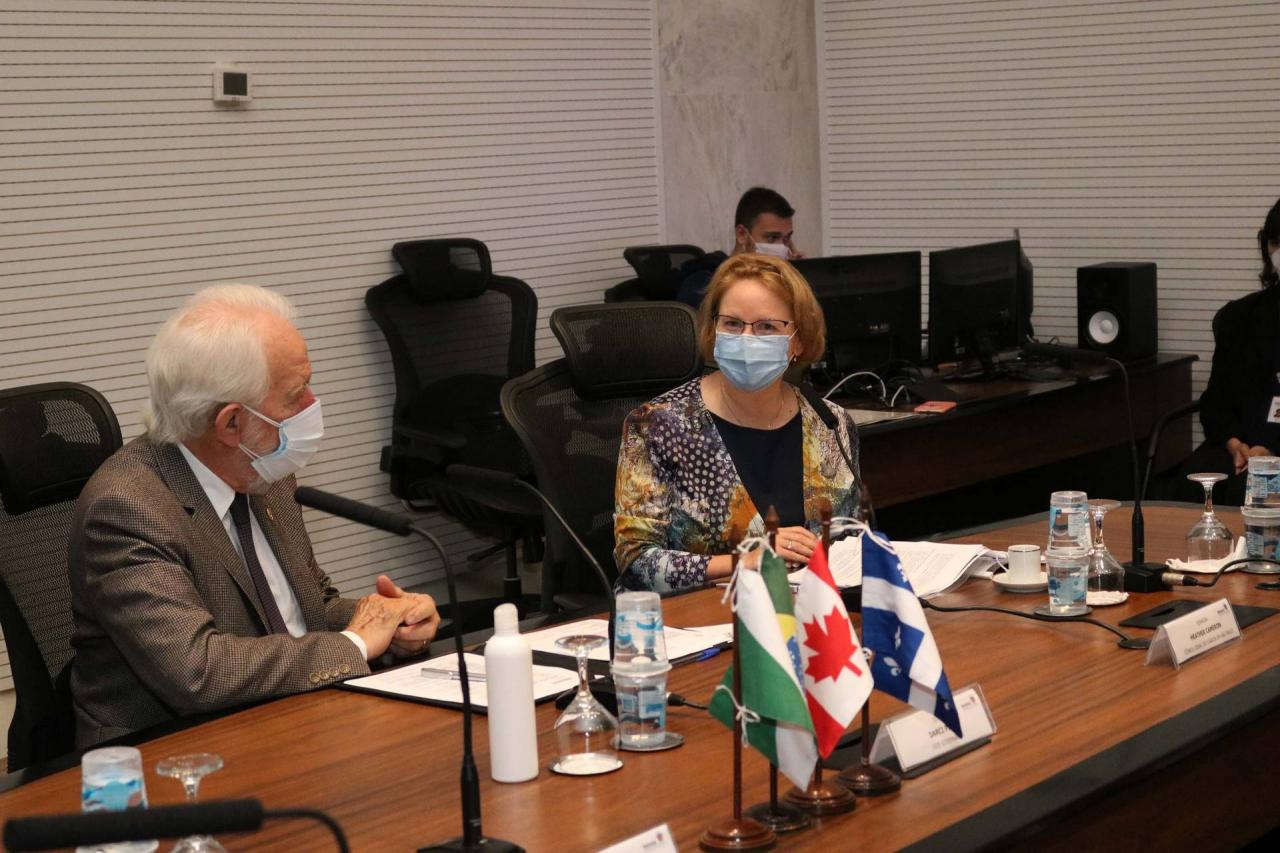 Com foco em educação, Paraná estreita parcerias com Canadá