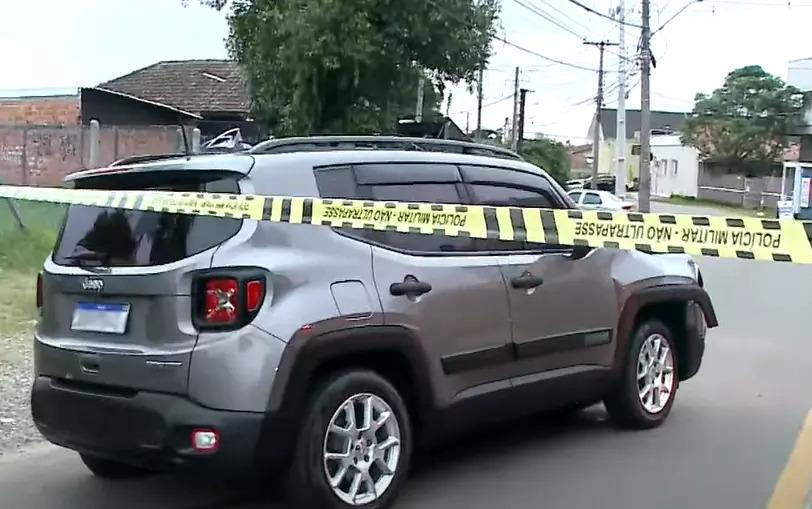 Homem rouba carro, atropela ciclista, causa acidente e acaba morto pela polícia, em Curitiba