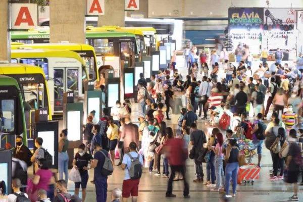 Taxa de transmissão de Covid-19 no Brasil é a 6ª menor entre 75 países