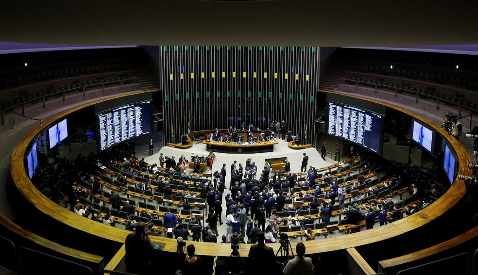 Câmara dos Deputados aprova texto-base da MP que cria Auxílio Brasil