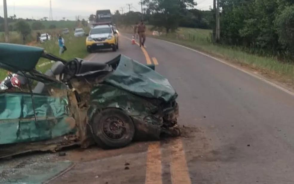 Casal morre, e cinco pessoas ficam feridas em acidente na BR-153, em Imbituva