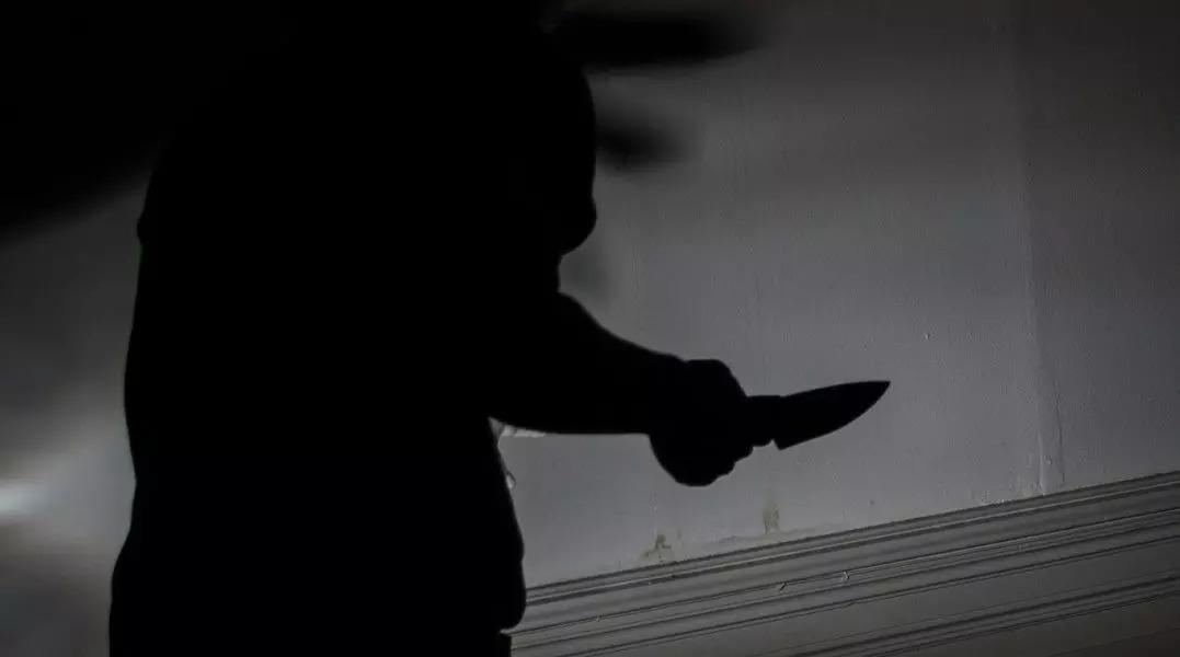 Homem mata amigo com facada no peito em Maringá e liga para a PM confessando o crime