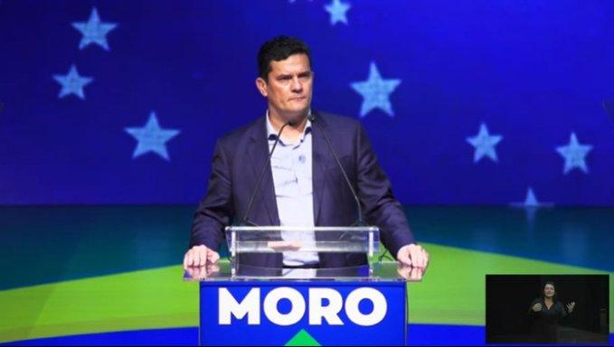 Moro se filia ao Podemos e diz que está 