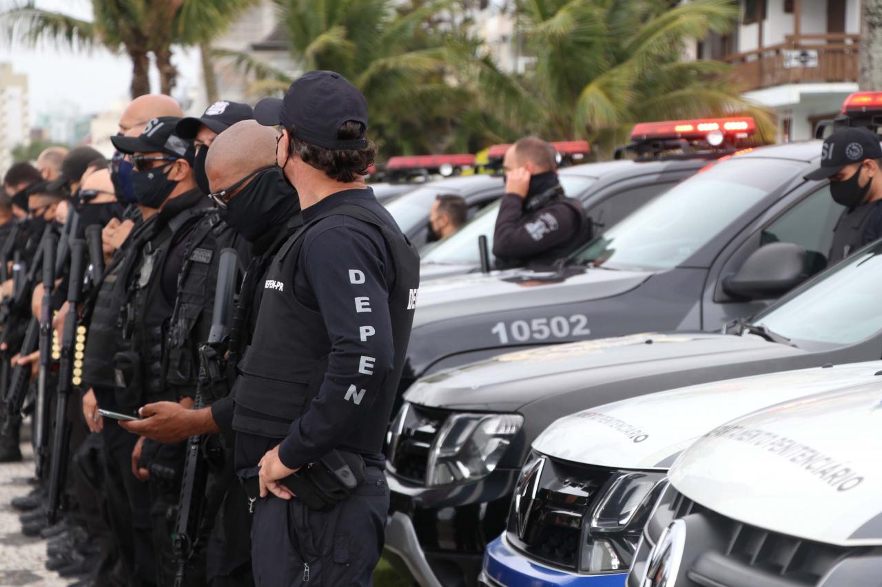 Governador Ratinho Júnior sanciona auxílio-alimentação de R$ 600 para forças de segurança