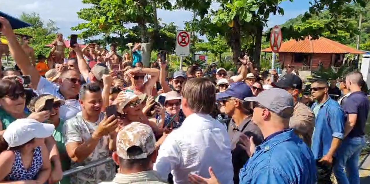 Presidente Bolsonaro já está em Santa Catarina, onde passará réveillon com família
