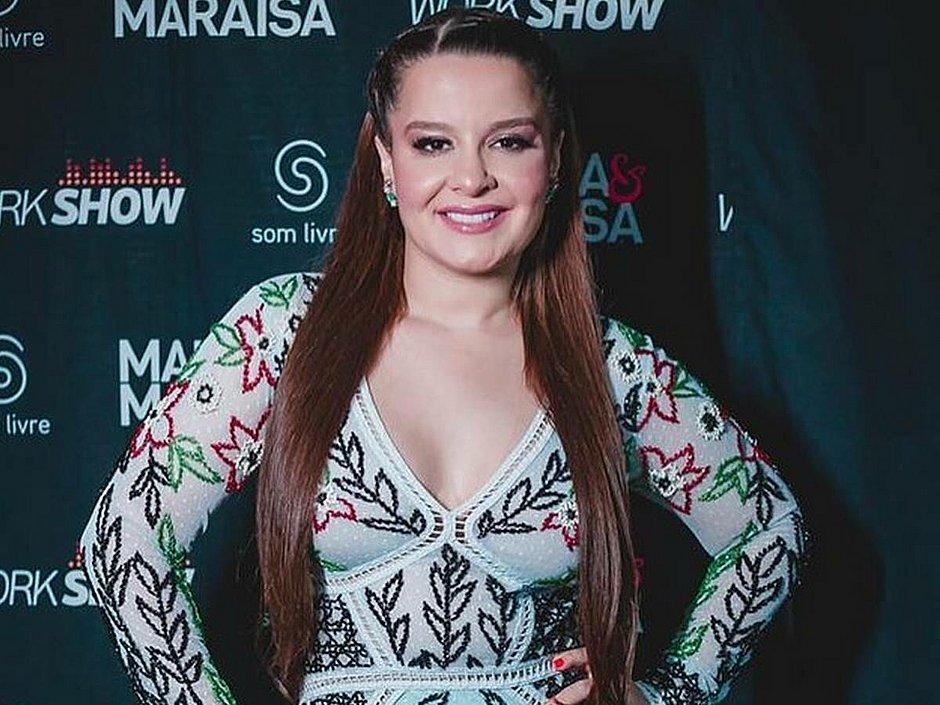 Avião que levava a cantora Maiara, da dupla com Maraisa, faz pouso de emergência em Florianópolis