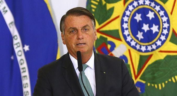 Bolsonaro vai liberar R$ 2,3 bi para reconstrução de cidades atingidas pela chuva