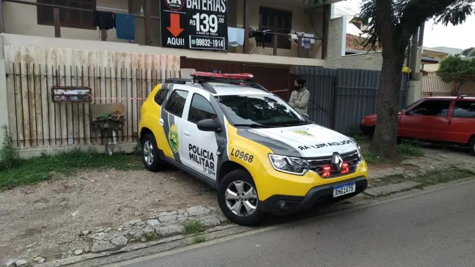 Com malas feitas e pronto para ir embora, morador de pensionato é encontrado morto em garagem de Curitiba