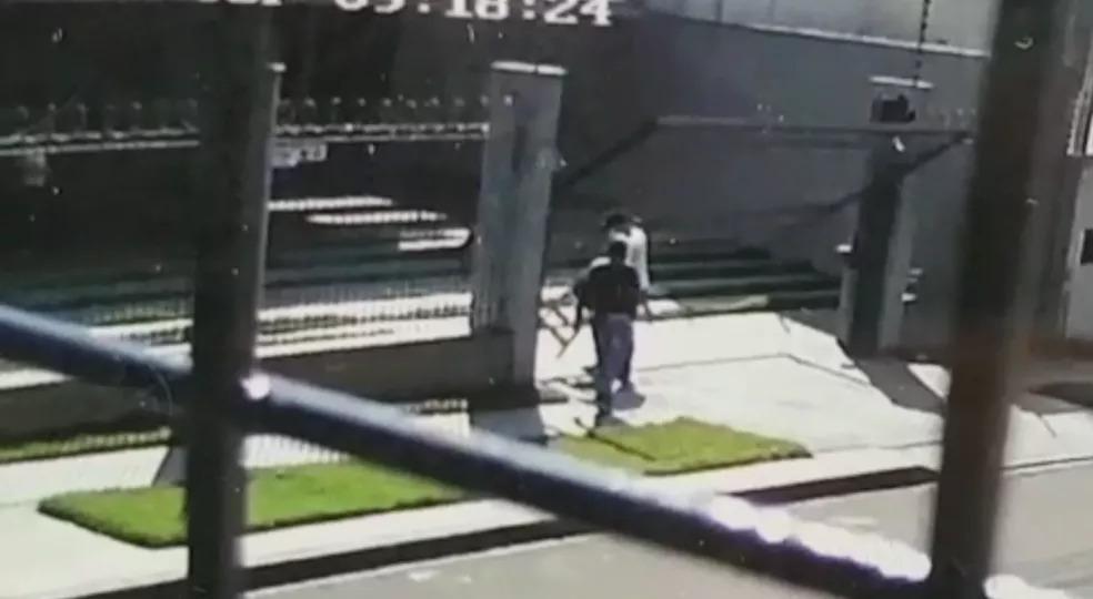 Ladrões se passam por técnicos de manutenção e tentam assaltar casa, em Maringá