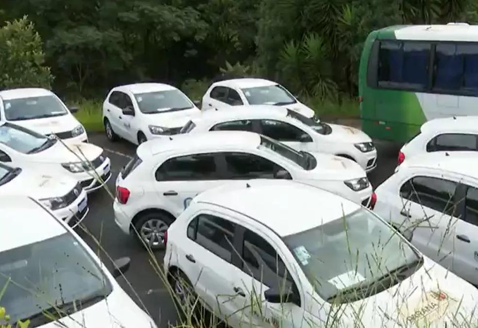 30 carros novos da Saúde estão parados sem uso em pátio da Prefeitura de Ponta Grossa