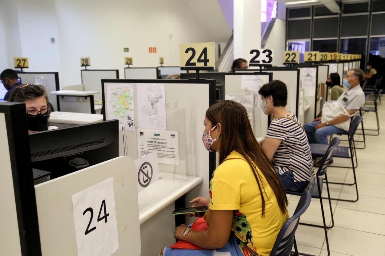 Semana inicia com 8.939 vagas abertas nas Agências do Trabalhador do Paraná