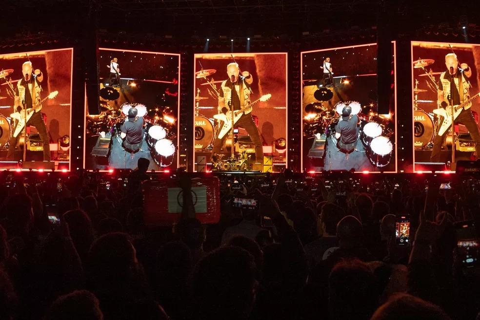 Banda Metallica faz doação para o Complexo Pequeno Cotolengo de Curitiba