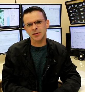 Chuva volumosa e com riscos de enxurradas com deslizamentos deixa Paraná em alerta