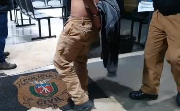 Em Santa Lúcia, idoso de 83 anos é atacado com facadas e tijoladas pelo enteado enquanto dormia