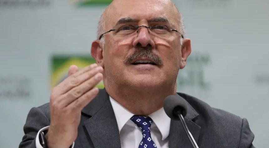 Ex-ministro Milton Ribeiro é preso em operação da Polícia Federal