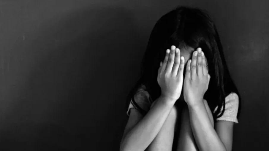 Menina de 11 anos que foi estuprada em SC consegue fazer aborto legal