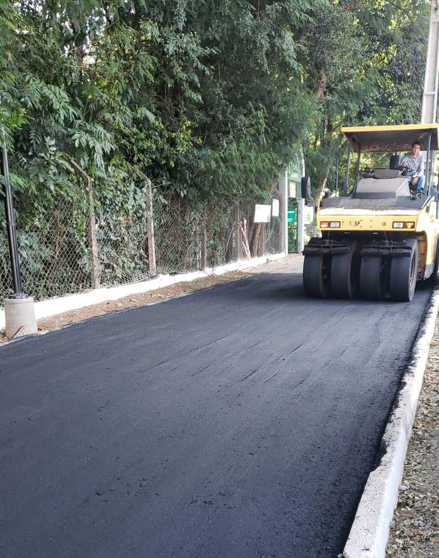 Prefeitura inicia aplicação da massa asfáltica na pista de caminhada do Parque do Ingá