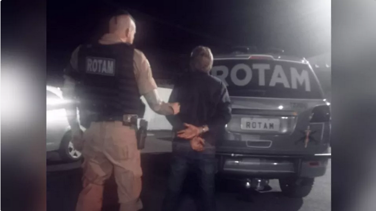 Em Francisco Beltrão, mulher é morta com facadas no peito pelo marido