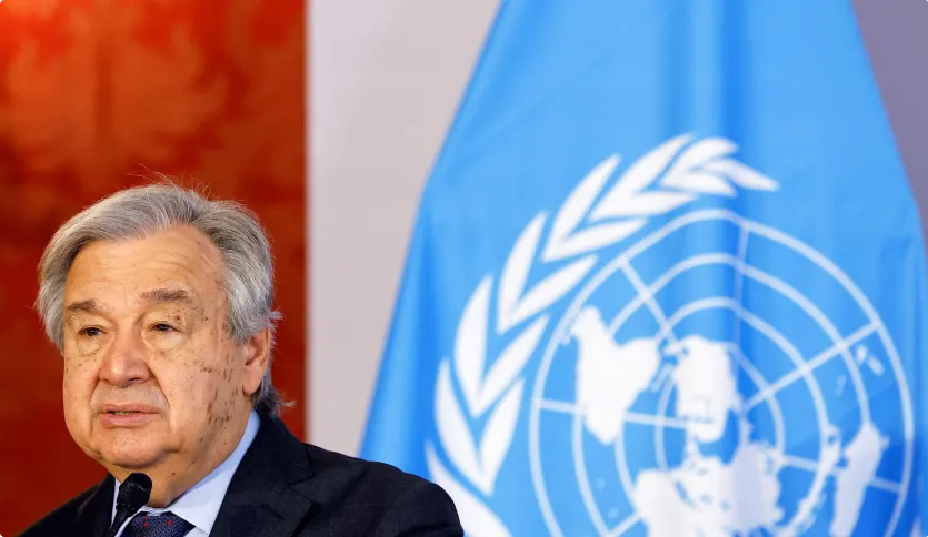 Humanidade está “a um erro de cálculo de aniquilação nuclear”