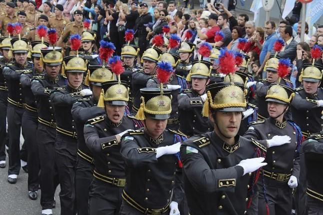 Após dois anos, Curitiba volta a ter comemoração do 7 de Setembro com desfiles de rua