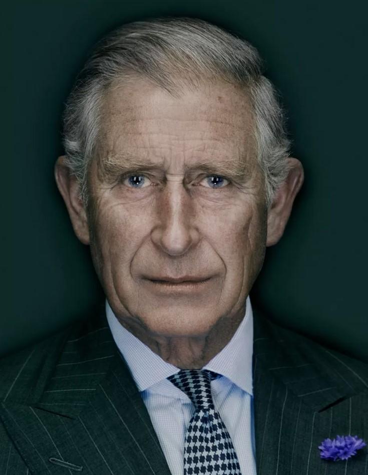 Charles is the new King - Charles é o novo Rei