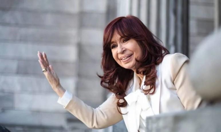 Polícia argentina ‘sem querer’ apaga provas do celular do autor de atentado contra Cristina Kirchner
