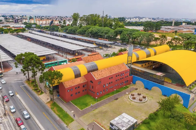 Cerca de 500 vagas de emprego em Curitiba nesta quinta (13) e sexta-feira (14)