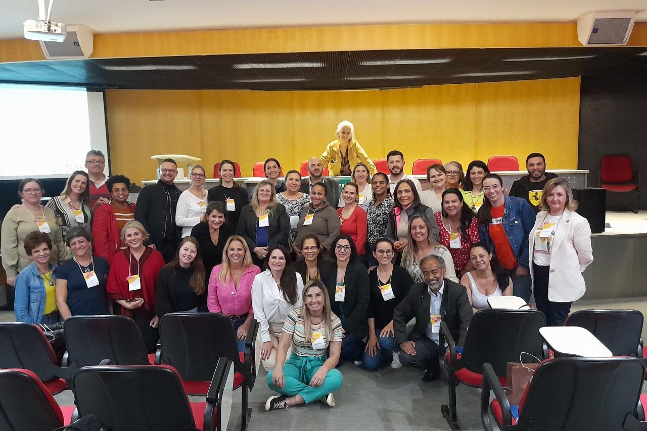 Hemepar promove encontro em Curitiba entre captadores de todo Estado