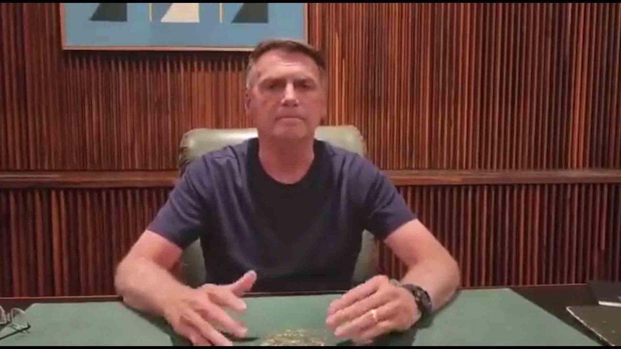 Presidente Jair Bolsonaro em vídeo pede a manifestantes que desobstruam as rodovias