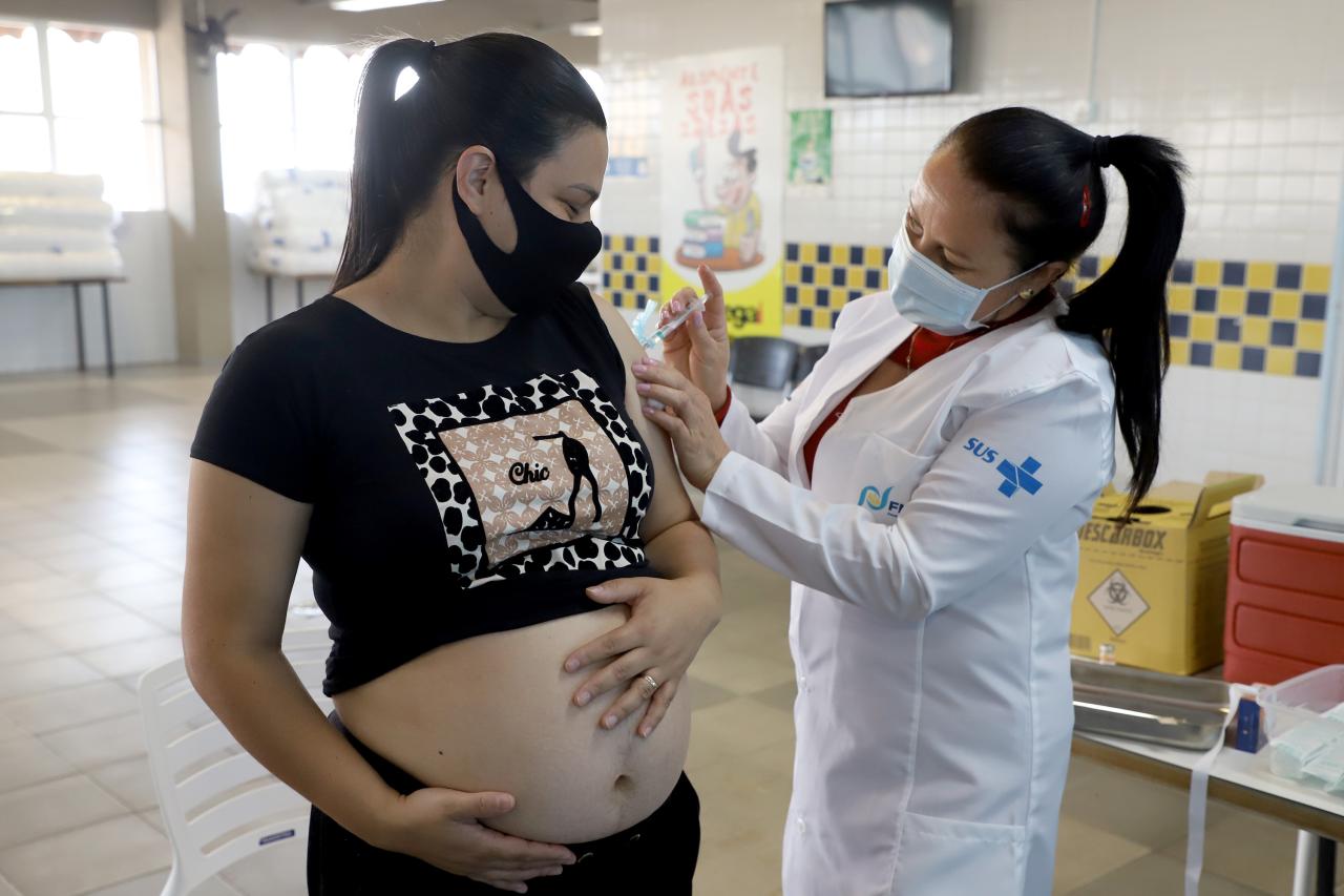 Com baixa procura, Saúde alerta para importância da vacinação durante a gestação, calendário obrigatório de vacinação para grávidas